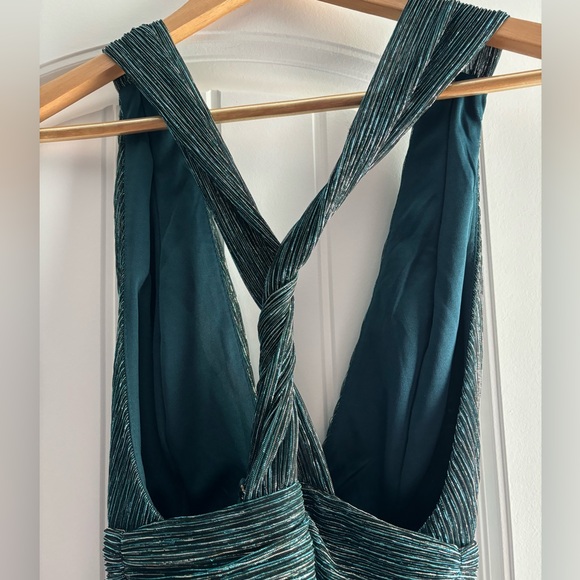 Lulus Ailey Gold Twist Back Dress - Picture 7 of 9